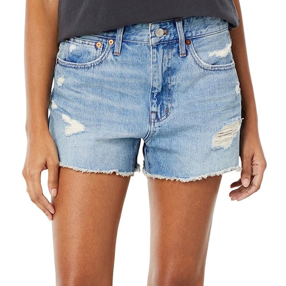 Madewell l Relaxed Light Wash Distressed Denim Shorts Size 28